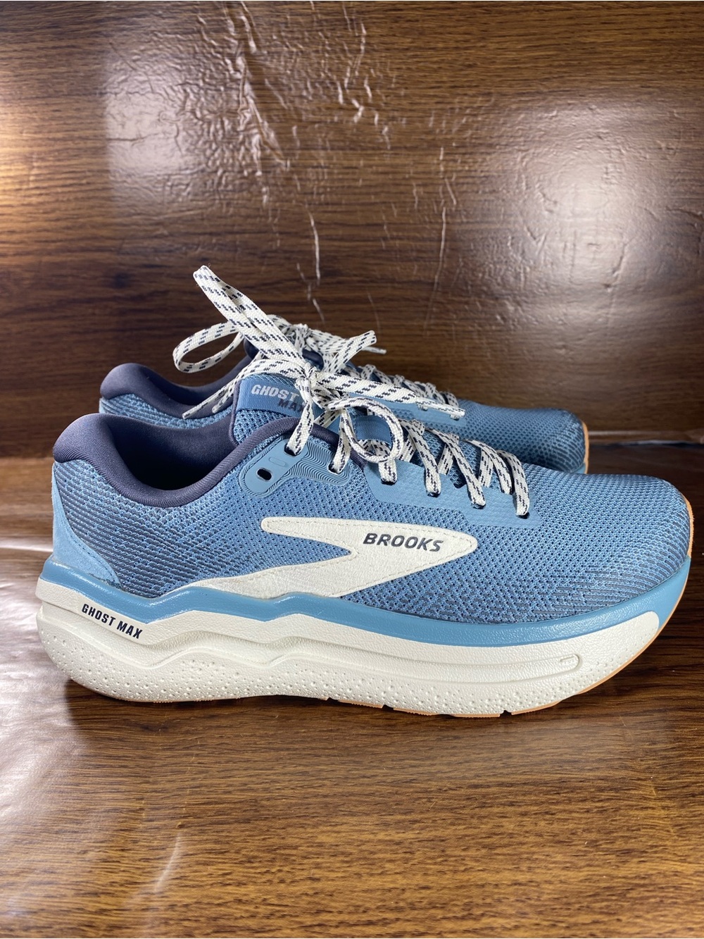 Brooks Ghost Max 2 women’s shoe size 6.5